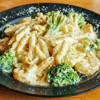 Penne Shrimp and Broccoli