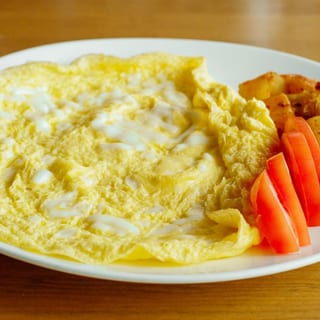 Mozzarella Cheese Omelet